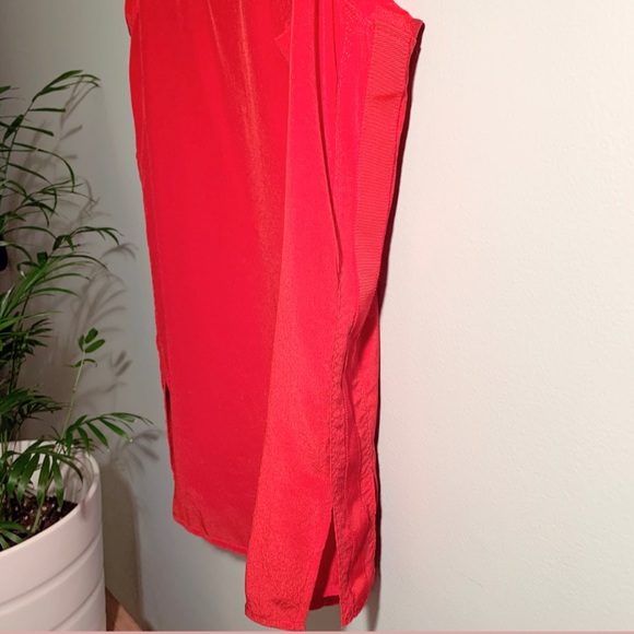 club monaco 100% silk tank - Picture 3 of 6